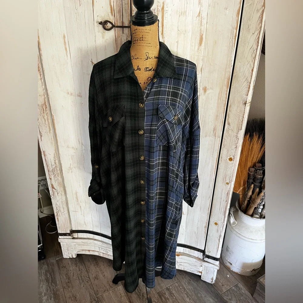 Torrid Flannel Gauze Oversized Shacket - Picture 5 of 9